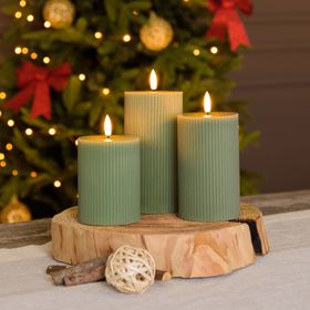 Set of 3 Green Ribbed Wax Candles, 3D Flame with Wick