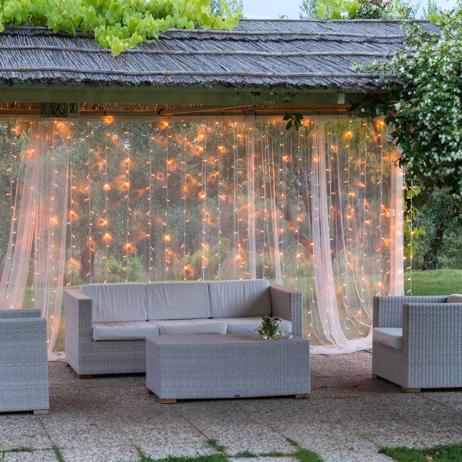 Rideau lumineux 1 x h. 3 m, 126 maxiled blanc chaud, câble transparent, prolongeable 7 Rideau lumineux 1 x h. 3 m, 126 maxiled blanc chaud, câble transparent, prolongeable 7