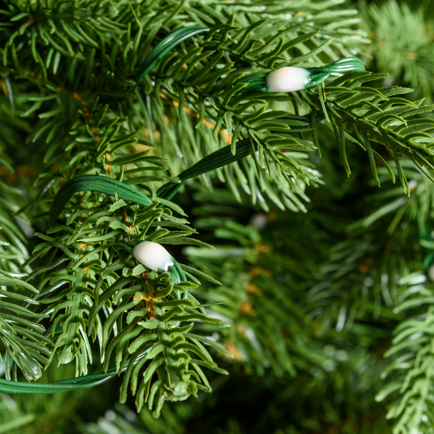 Albero di Natale Fiemme h. 230 cm, gocce di luce pixel led RGB e Bianco Caldo 5 Albero di Natale Fiemme h. 230 cm, gocce di luce pixel led RGB e Bianco Caldo 5