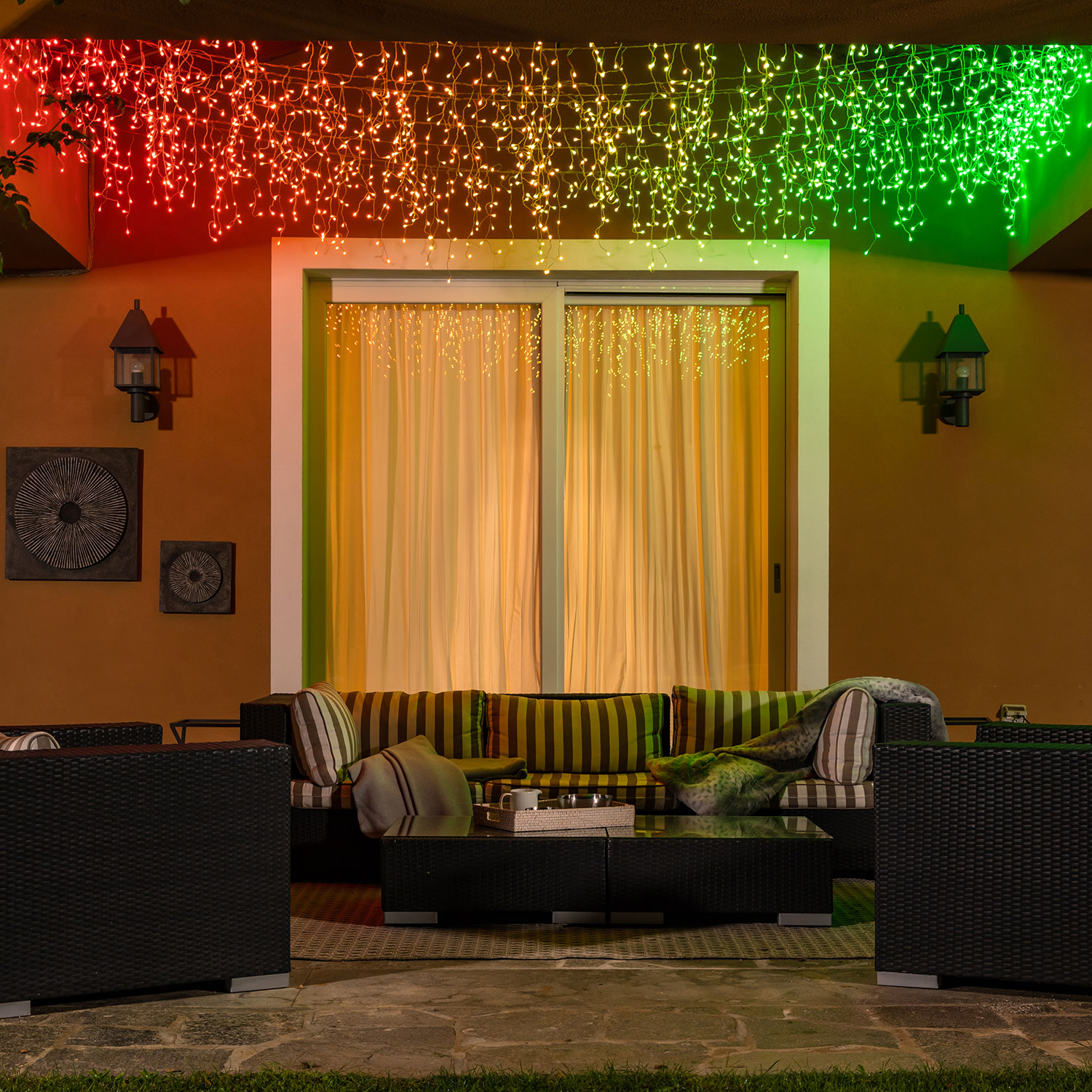 Twinkly Plus Eisregen-Lichterkette 5 x h 0,8 m, 250 PixelLEDs, RGB und warmweiß 7 Twinkly Plus Eisregen-Lichterkette 5 x h 0,8 m, 250 PixelLEDs, RGB und warmweiß 7