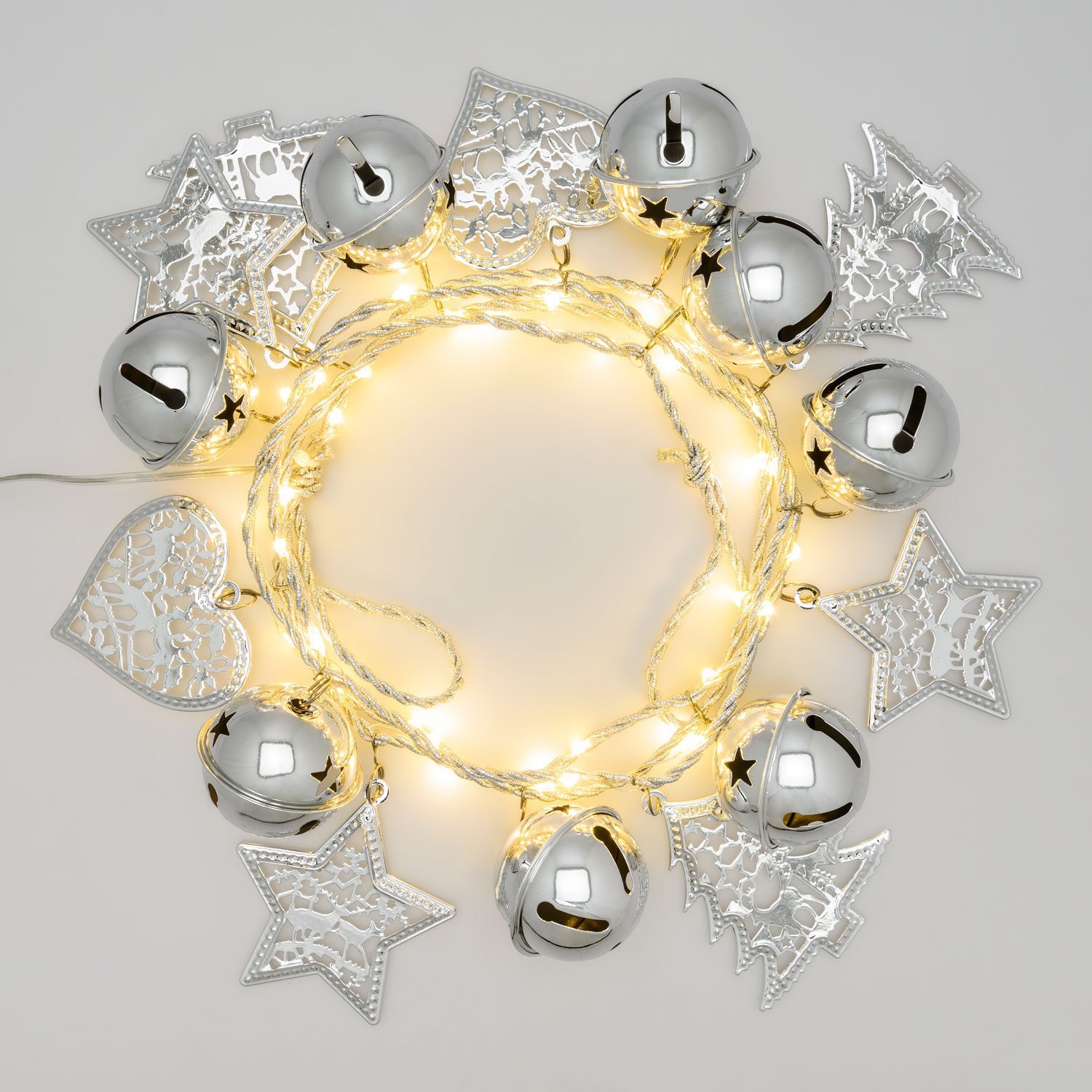 Deko-Lichterkette silberfarben Glöckchen 50mm, 36 MicroLEDs warmweiß 4 Deko-Lichterkette silberfarben Glöckchen 50mm, 36 MicroLEDs warmweiß 4