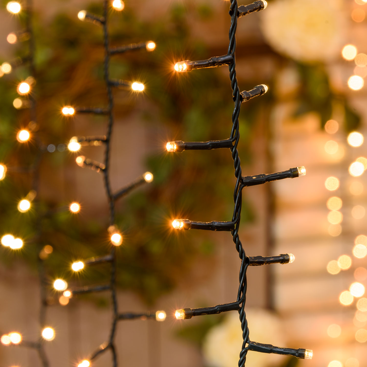 Catena Nastro di Luce 30,5 m, 1500 led bianco extra caldo e bianco caldo, cavo verde 10 Catena Nastro di Luce 30,5 m, 1500 led bianco extra caldo e bianco caldo, cavo verde 10