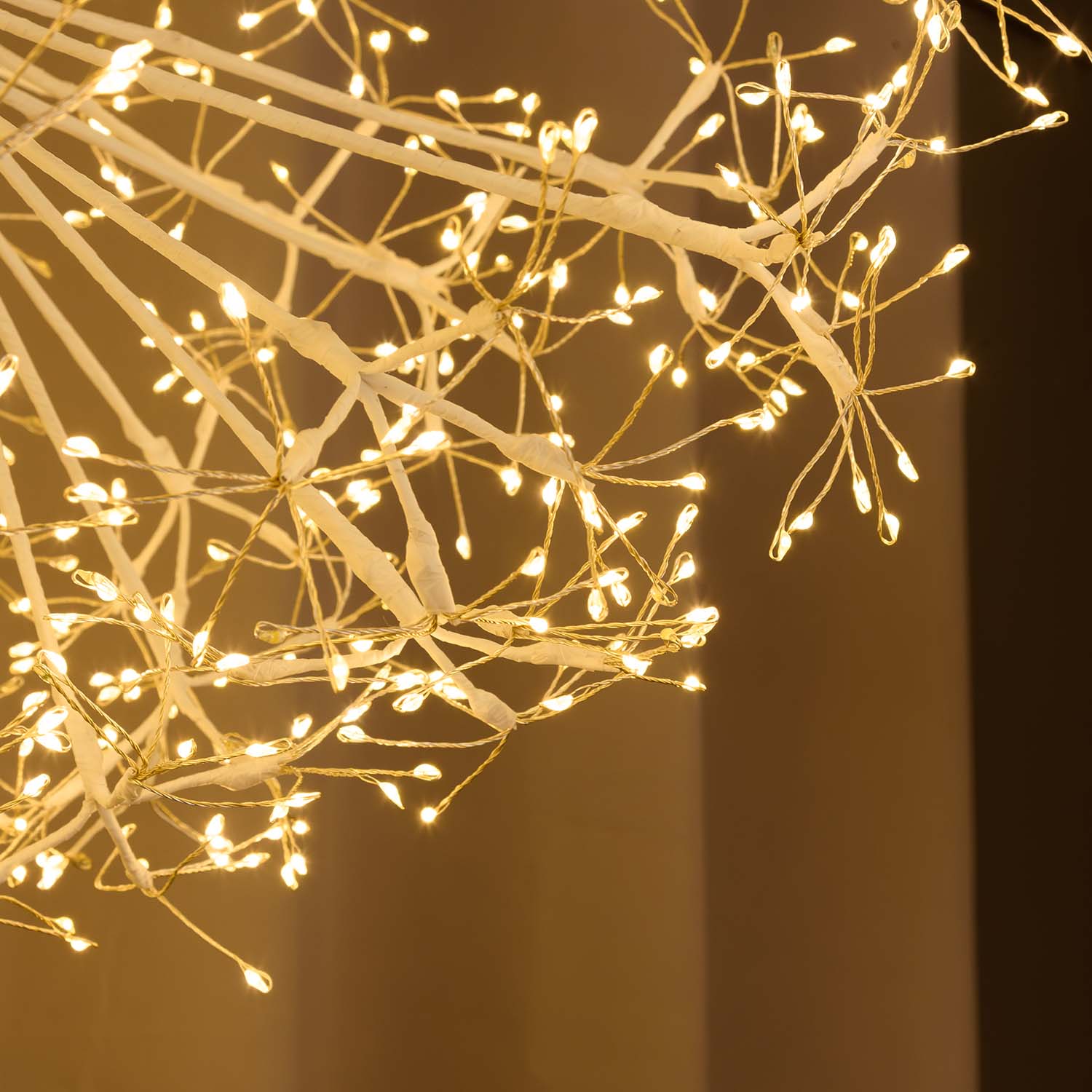 Sphère RICCO avec branches blanches, Ø 60 cm, 1200 microled blanc chaud, intérieur 3 Sphère RICCO avec branches blanches, Ø 60 cm, 1200 microled blanc chaud, intérieur 3