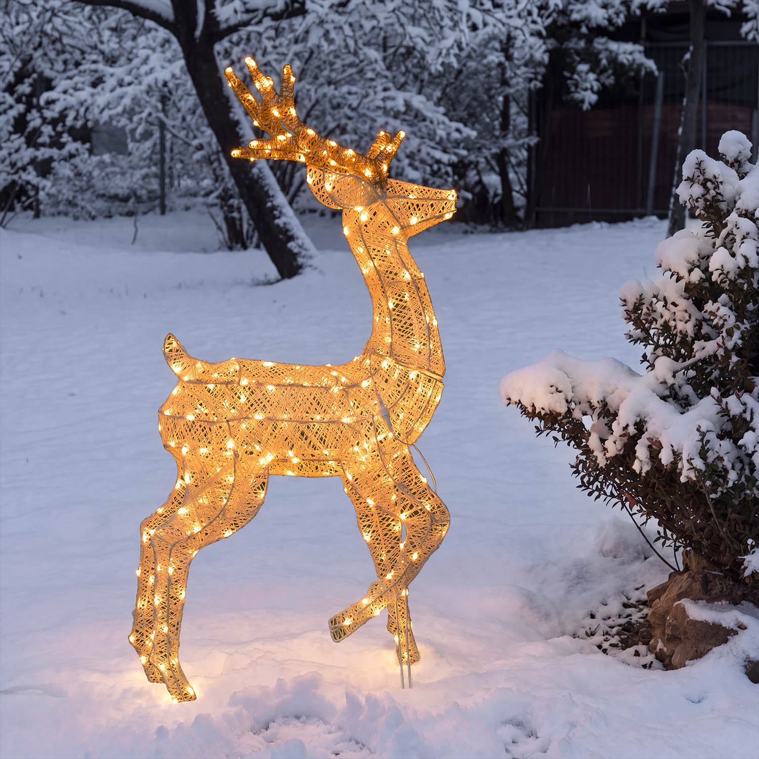 Renna con zampa alzata 3D Light Cream & Brown, h 125 cm, 240 Dual LED bianco extra caldo e bianco freddo 10