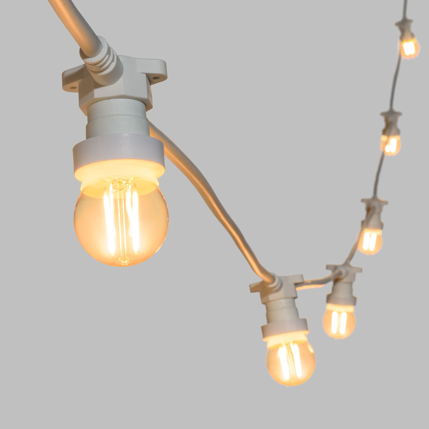 Guirnalda 5m con 16 bombillas led de 2W globo Ø 45mm 3 Guirnalda 5m con 16 bombillas led de 2W globo Ø 45mm 3