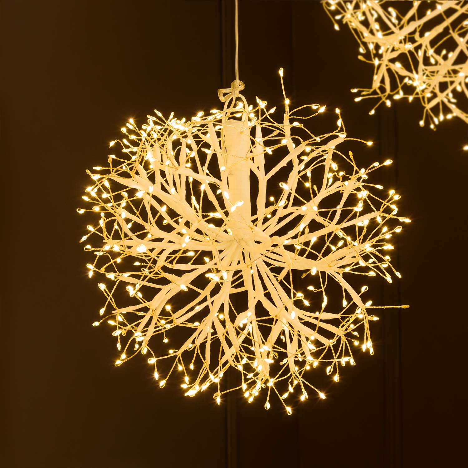 RICCO Sphere with White Branches, Ø 30 cm, 384 Warm White MicroLEDs, Indoor Use RICCO Sphere with White Branches, Ø 30 cm, 384 Warm White MicroLEDs, Indoor Use