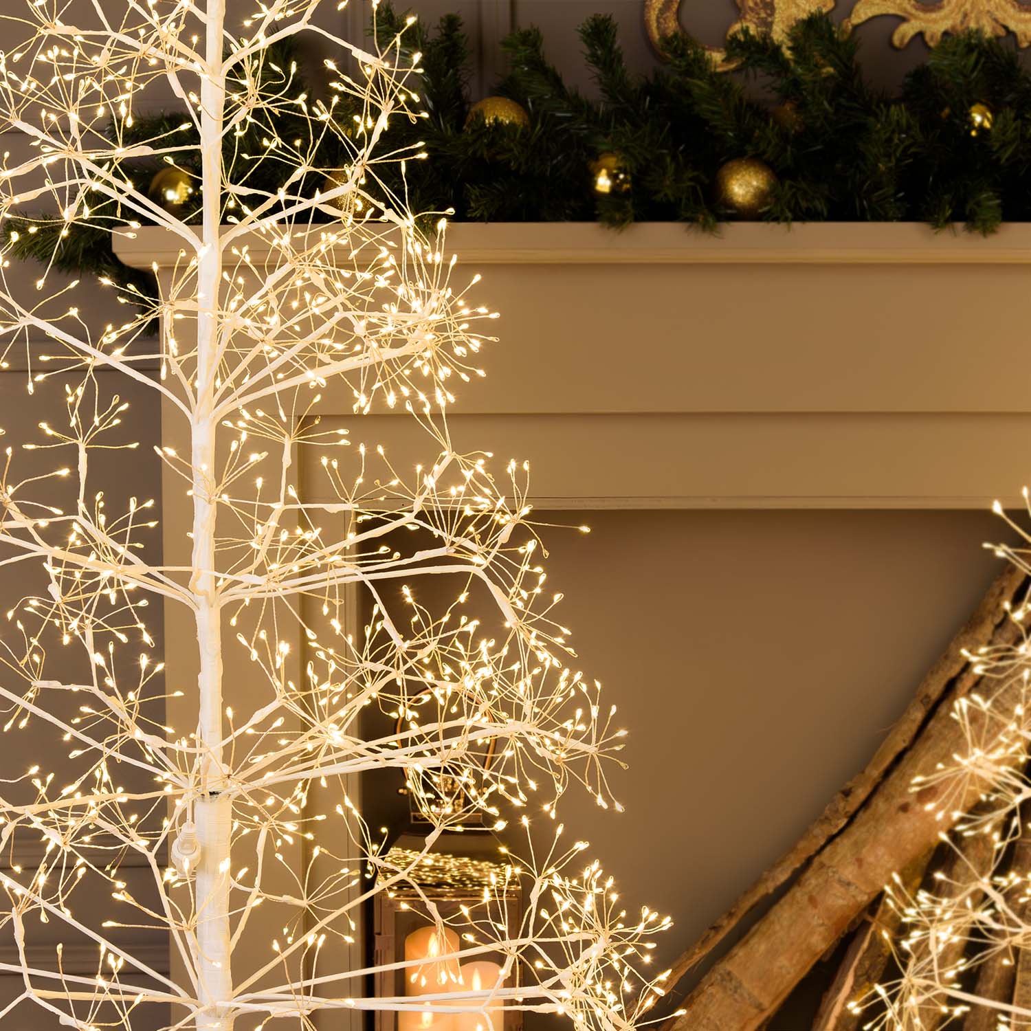 Weißer Baum RICCO, H 2,1 m, 3000 warmweiße Micro-LEDs, Innenbereich 3 Weißer Baum RICCO, H 2,1 m, 3000 warmweiße Micro-LEDs, Innenbereich 3