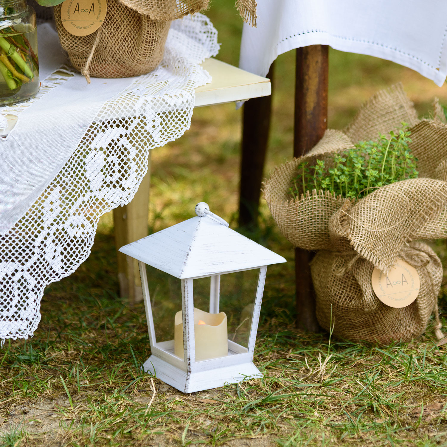 Laterne Antikweiß h 17 cm mit LED-Kerze 5 Laterne Antikweiß h 17 cm mit LED-Kerze 5