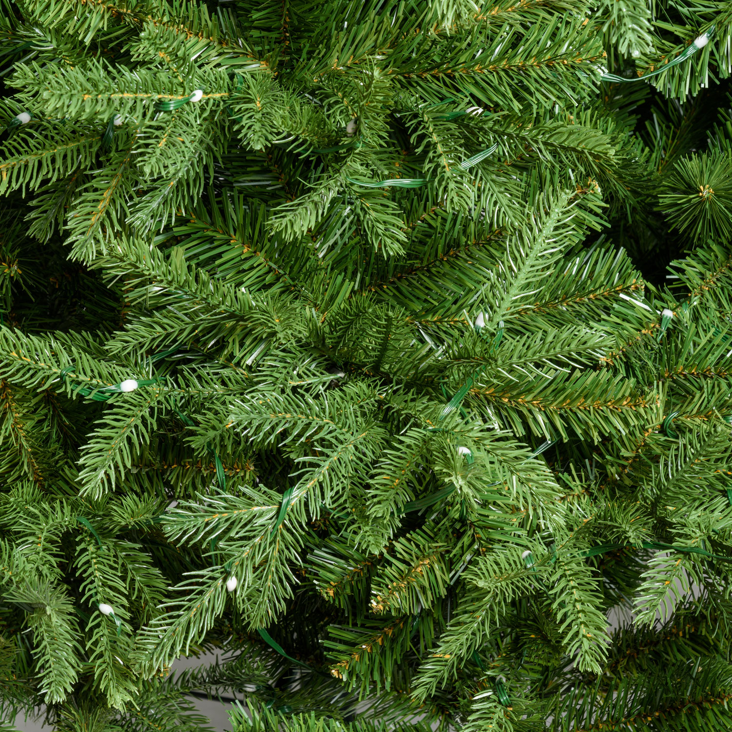 Albero di Natale Fiemme h. 230 cm, gocce di luce pixel led RGB e Bianco Caldo 4 Albero di Natale Fiemme h. 230 cm, gocce di luce pixel led RGB e Bianco Caldo 4