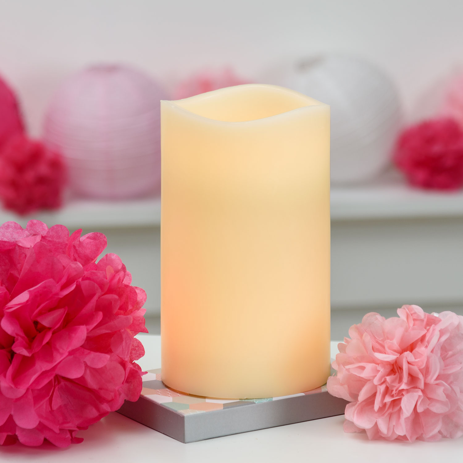 Rustic Pillar Candle, ivory wax, h 25 cm, warm white LED 1 Rustic Pillar Candle, ivory wax, h 25 cm, warm white LED 1