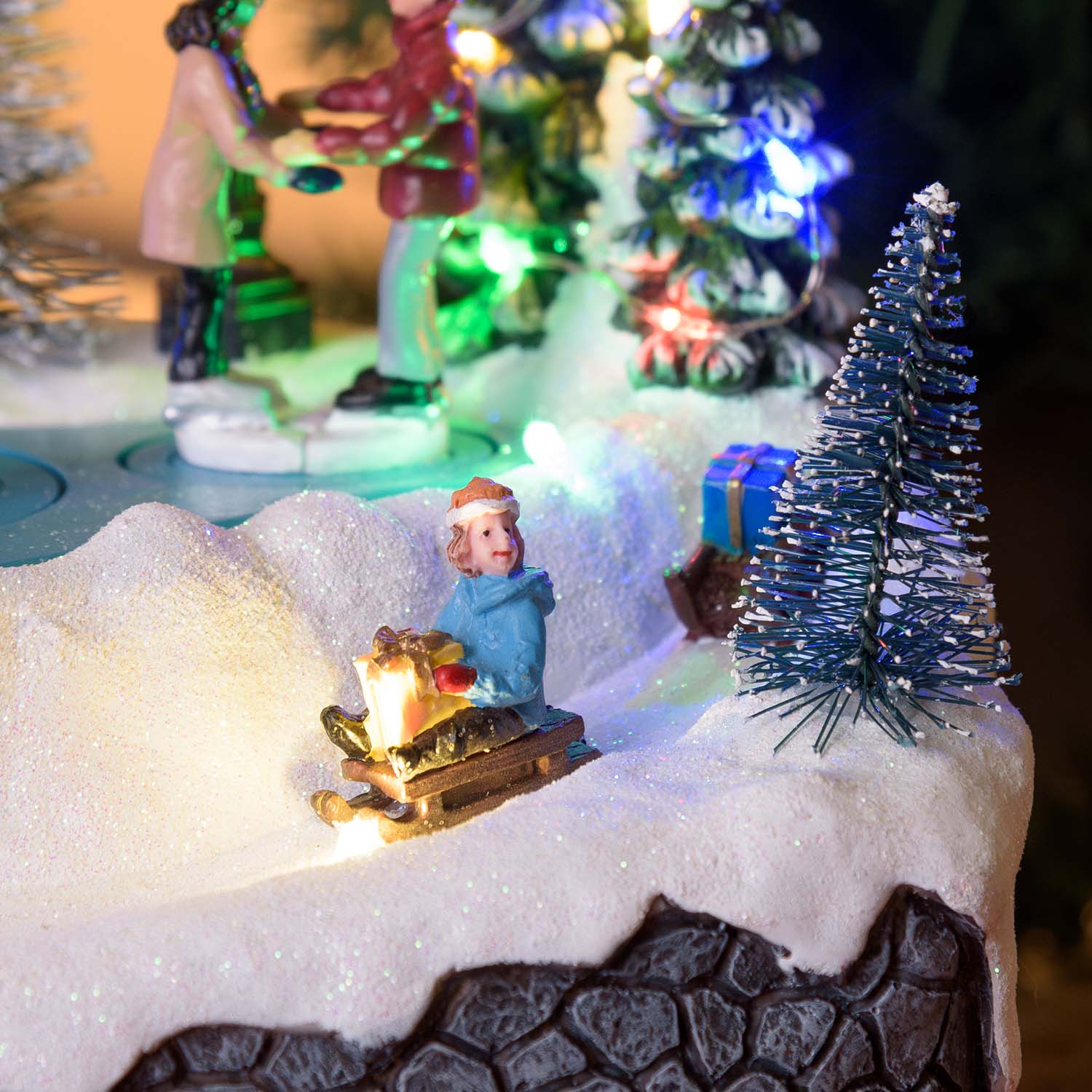 Pueblo de Navidad, Paisaje nevado con Patinadores en movimiento giratorio, h 15 cm, villancicos 9 Pueblo de Navidad, Paisaje nevado con Patinadores en movimiento giratorio, h 15 cm, villancicos 9