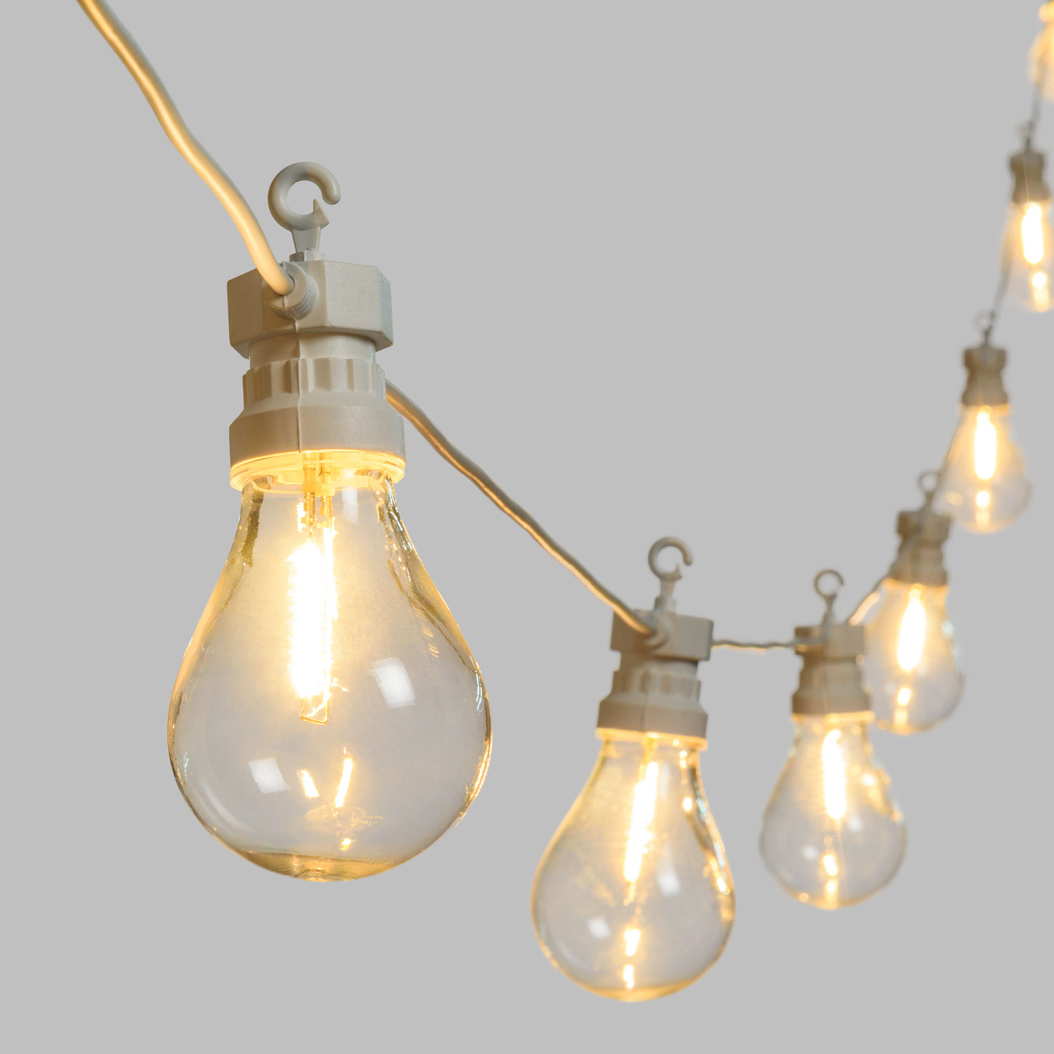LED Filament-Lichterkette 5,5 m, 10 Tropfenbirnen, weißes Kabel 2 LED Filament-Lichterkette 5,5 m, 10 Tropfenbirnen, weißes Kabel 2