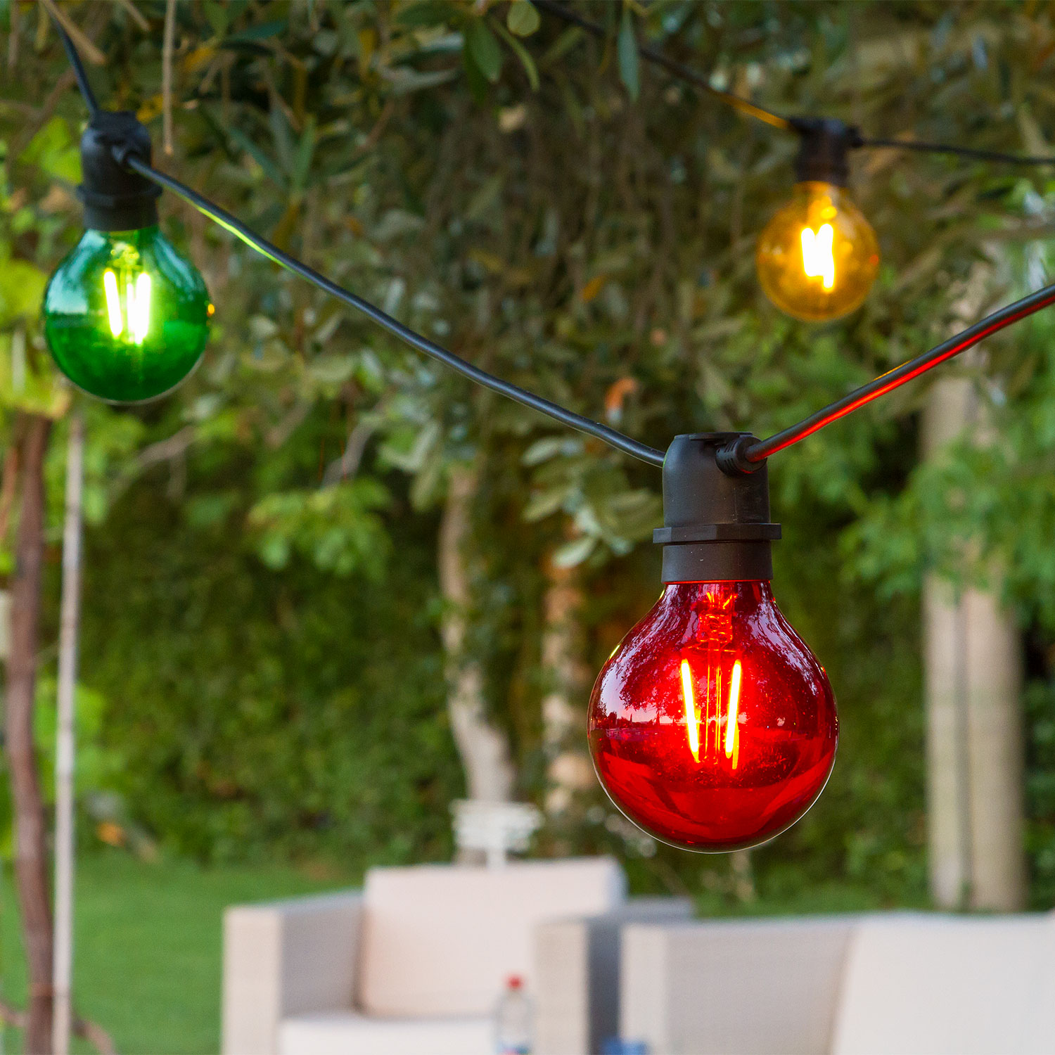 Catena Party 8 m, 10 lampadine globo colorate Ø 80 mm, led bianco caldo, prolungabile 6 Catena Party 8 m, 10 lampadine globo colorate Ø 80 mm, led bianco caldo, prolungabile 6