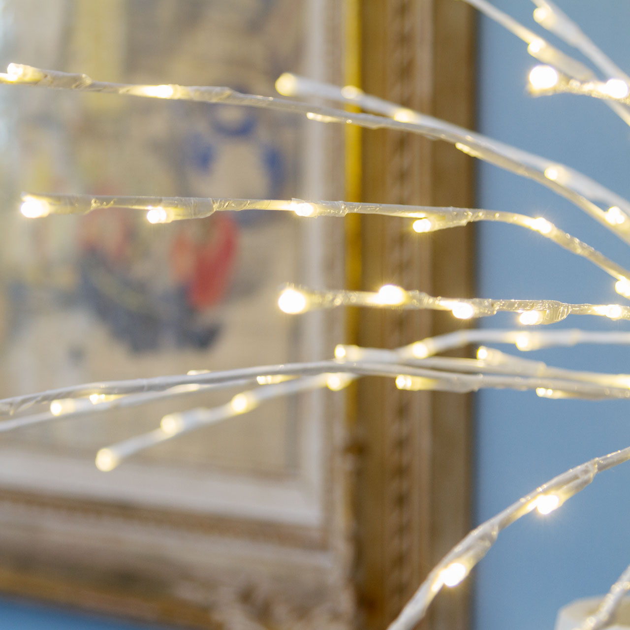 Branche blanche, h. 75 cm, led blanc chaud 11 Branche blanche, h. 75 cm, led blanc chaud 11