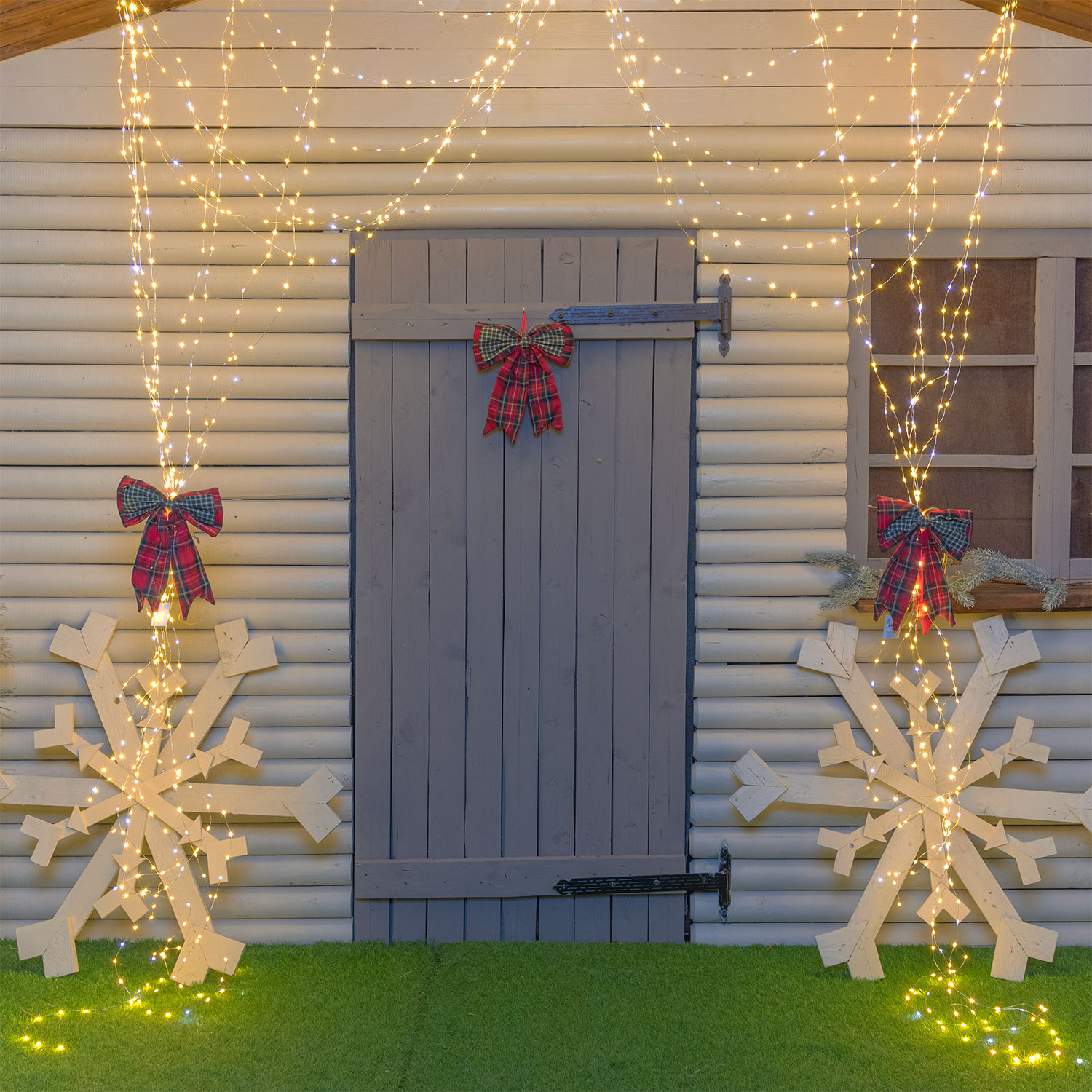 4m 1200 Warm White and White MicroLEDs Cascade of Light with 15 falls, Silver Metal Wire 4 4m 1200 Warm White and White MicroLEDs Cascade of Light with 15 falls, Silver Metal Wire 4