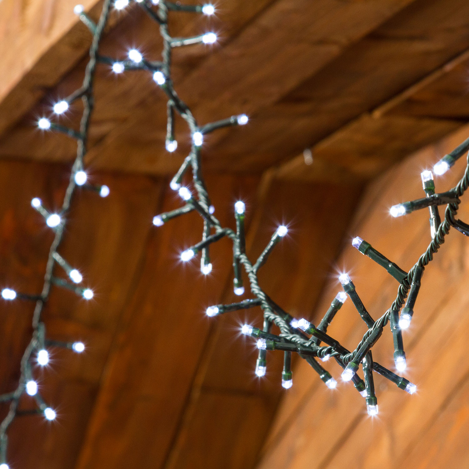 40.5m 2000 White Led Mini Cluster String Lights 40.5m 2000 White Led Mini Cluster String Lights