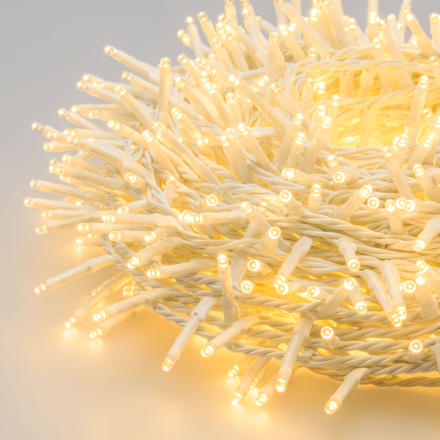 30.5 Mini Cluster string light, 1000 miniLEDs warm white 3 30.5 Mini Cluster string light, 1000 miniLEDs warm white 3