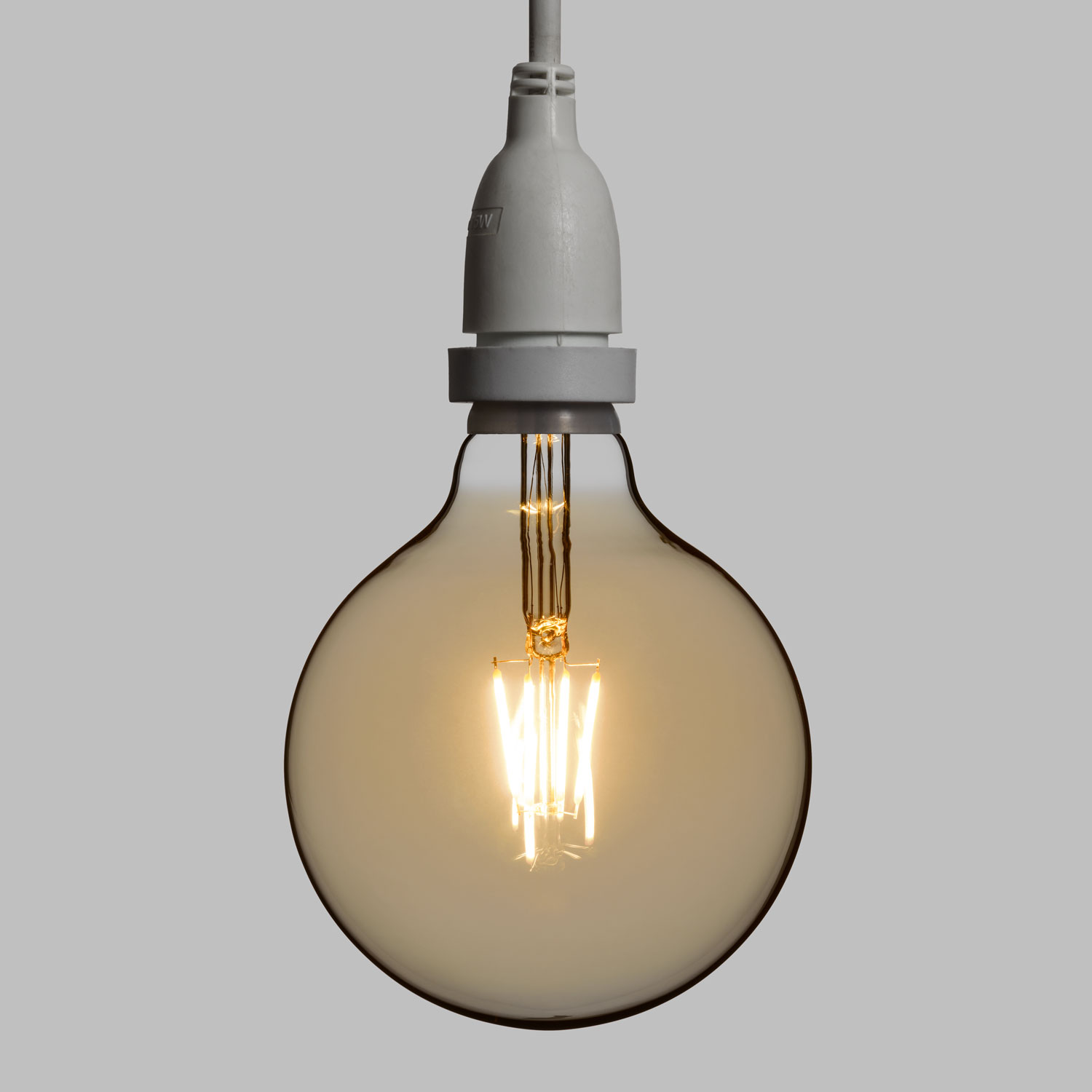 Catena 5 m, 8 lampadine led pendenti globo Ø 125 mm di 4 Watt, h 30 cm, prolungabile 4 Catena 5 m, 8 lampadine led pendenti globo Ø 125 mm di 4 Watt, h 30 cm, prolungabile 4