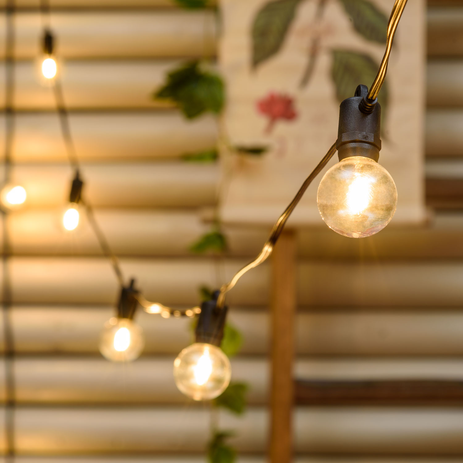 Catena Party light 16 m, 40 lampadine trasparenti Ø 40 mm, led bianco caldo, prolungabile 7 Catena Party light 16 m, 40 lampadine trasparenti Ø 40 mm, led bianco caldo, prolungabile 7