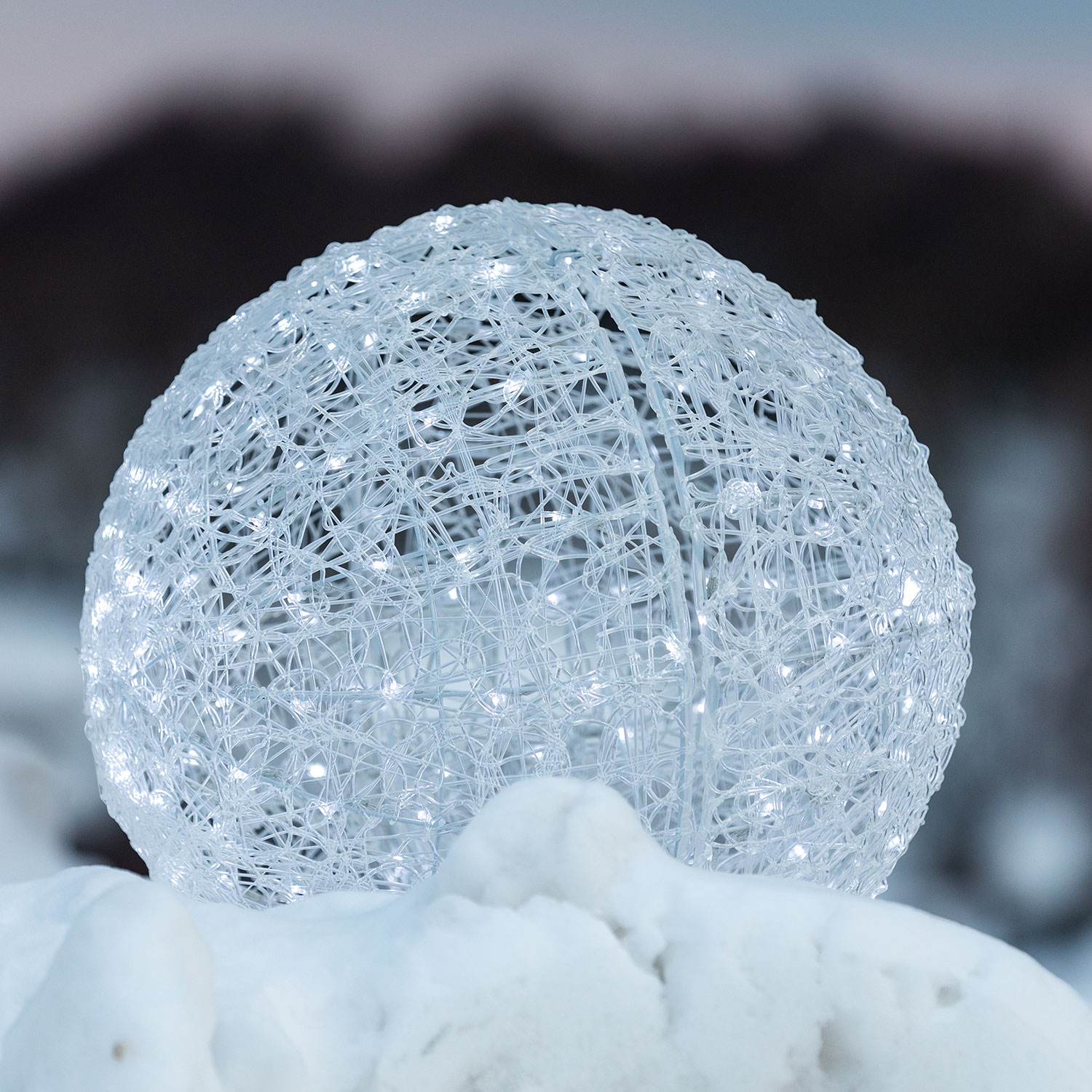 Sphère acrylique transparente, Ø 56 cm, LED blanc froid 1 Sphère acrylique transparente, Ø 56 cm, LED blanc froid 1