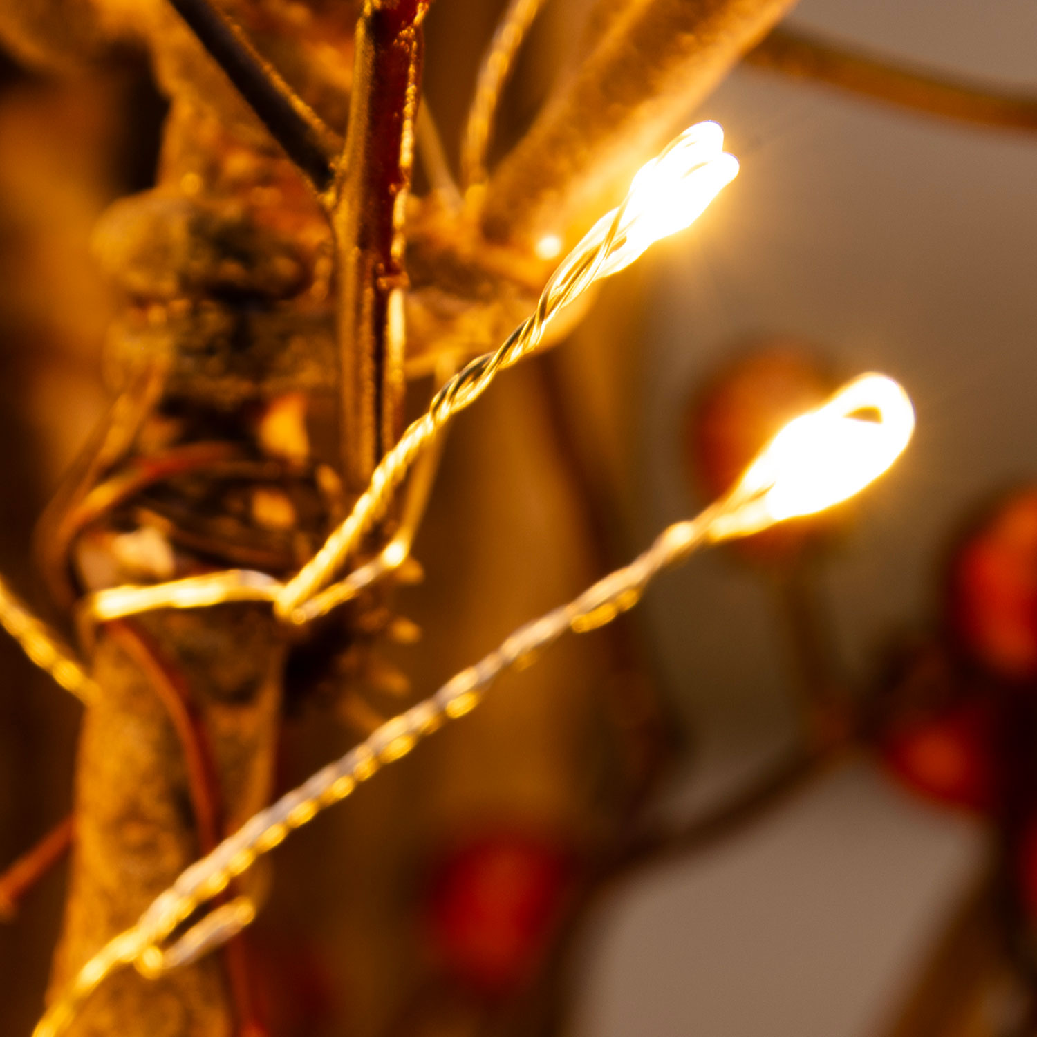 Guirnalda Mini Festón de Luces a pilas 1,2 m, 60 microled blanco cálido, cable metal plata 6 Guirnalda Mini Festón de Luces a pilas 1,2 m, 60 microled blanco cálido, cable metal plata 6