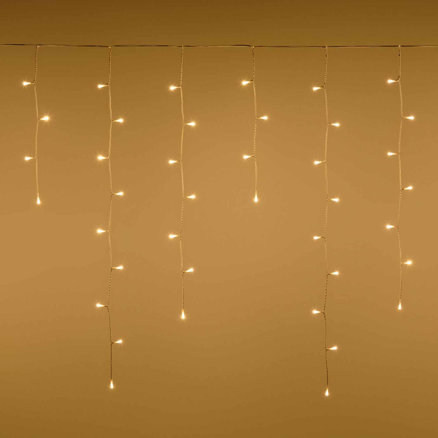 Eisregen Lichterkette 3,6 x 0,9 m, 140 LEDs warmweiß Eisregen Lichterkette 3,6 x 0,9 m, 140 LEDs warmweiß