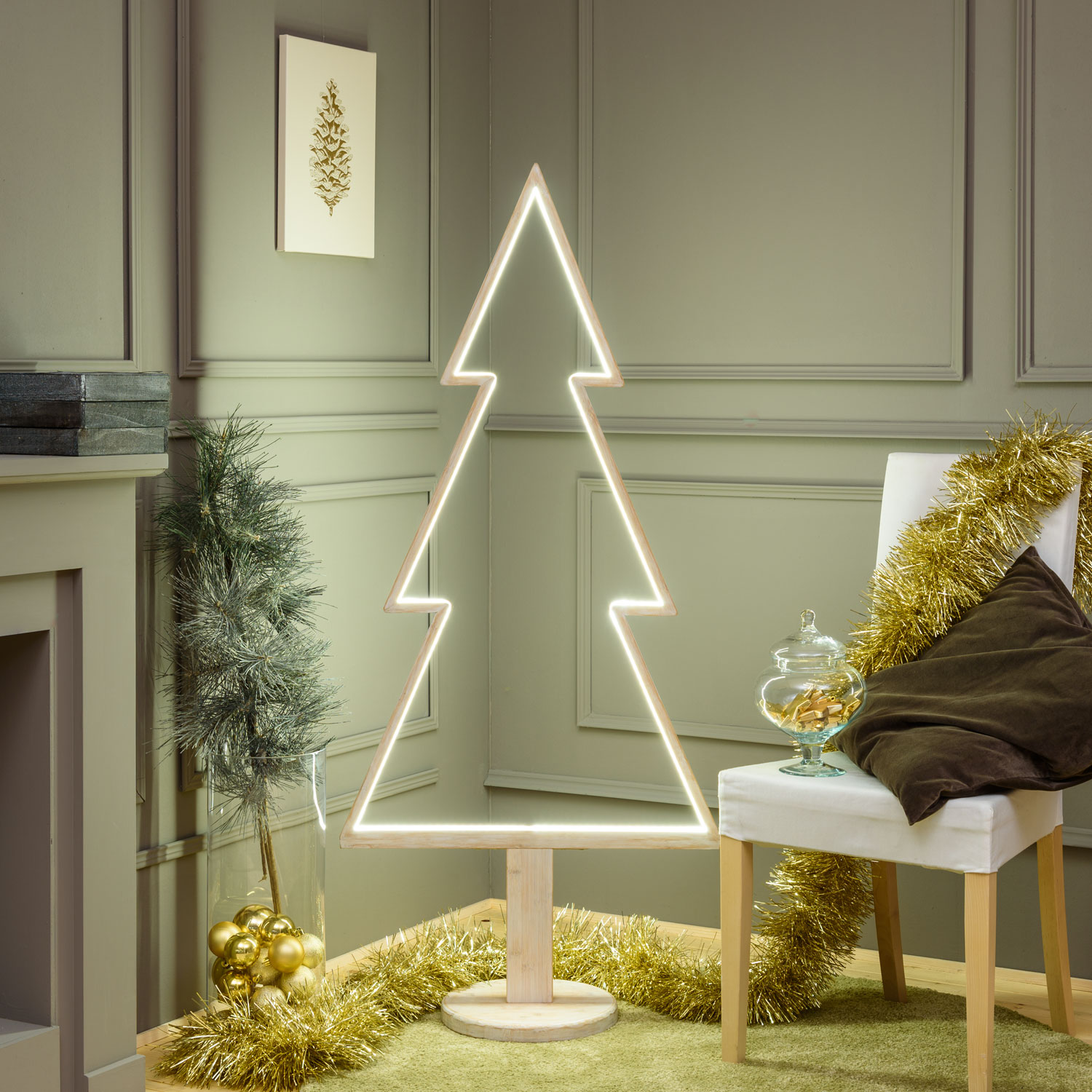 LED-Tannenbaum aus weißem Naturholz auf Fuß, 145 cm, RGB und warmweiß, Innenbereich 22 LED-Tannenbaum aus weißem Naturholz auf Fuß, 145 cm, RGB und warmweiß, Innenbereich 22
