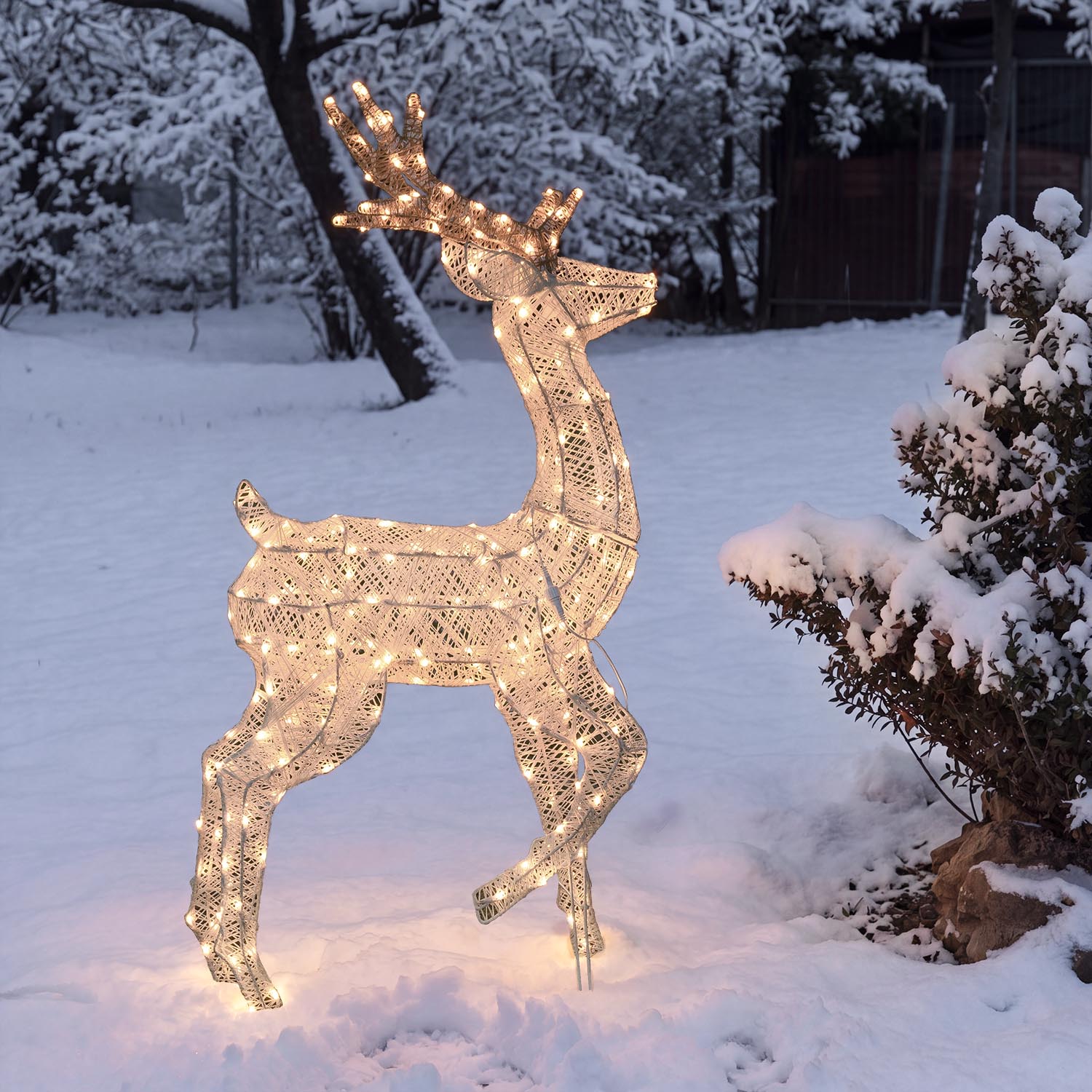 Renna con zampa alzata 3D Light Cream & Brown, h 125 cm, 240 Dual LED bianco extra caldo e bianco freddo 12