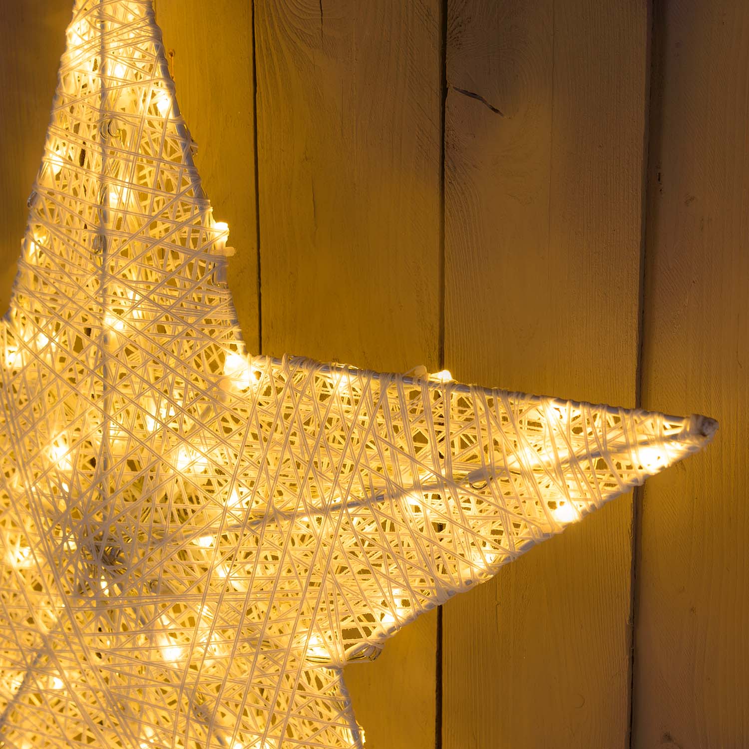 3D-Weißstern mit Ø 55 cm und 100 Dual-Color-LEDs in Warmweiß und Kaltweiß 3 3D-Weißstern mit Ø 55 cm und 100 Dual-Color-LEDs in Warmweiß und Kaltweiß 3