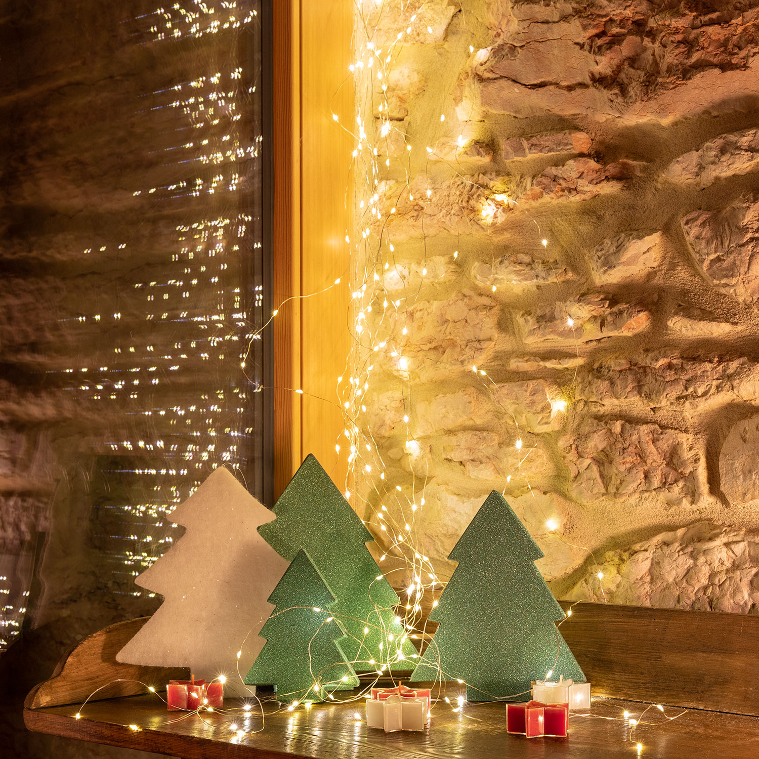 Cascade de lumière à piles POWER BANK 1,5 m, 200 micro led blanc chaud 4 Cascade de lumière à piles POWER BANK 1,5 m, 200 micro led blanc chaud 4