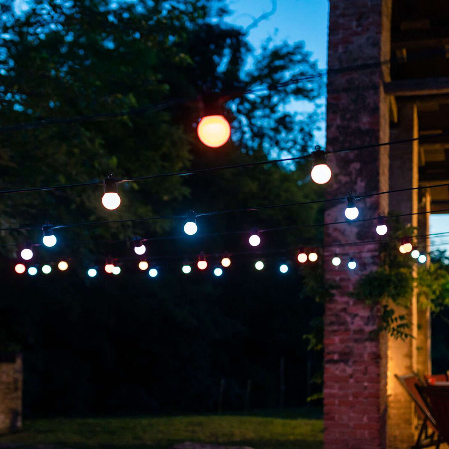 Catena Twinkly Party Light Festoon, 40 sfere RGB, 20 metri 7 Catena Twinkly Party Light Festoon, 40 sfere RGB, 20 metri 7
