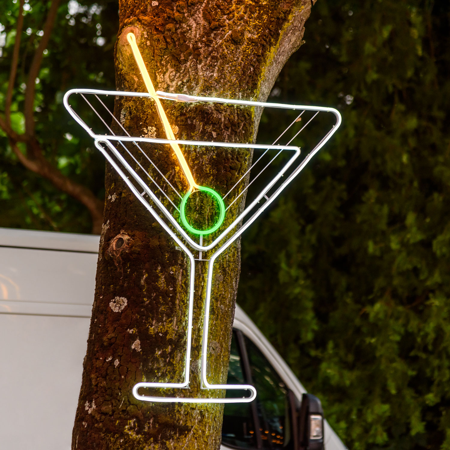 Cocktail Martini in tubo effetto neon led 1 Cocktail Martini in tubo effetto neon led 1