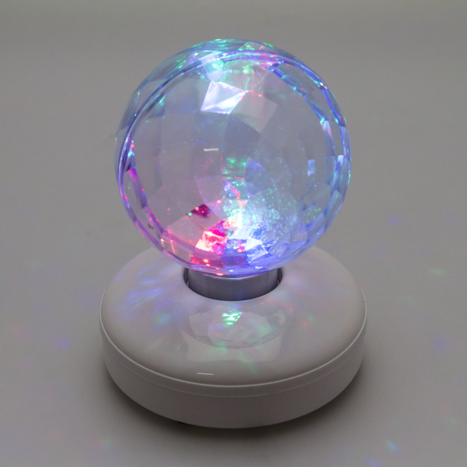 LED-Diskokugel Ø 11 cm, blau-rot-grün 3 LED-Diskokugel Ø 11 cm, blau-rot-grün 3