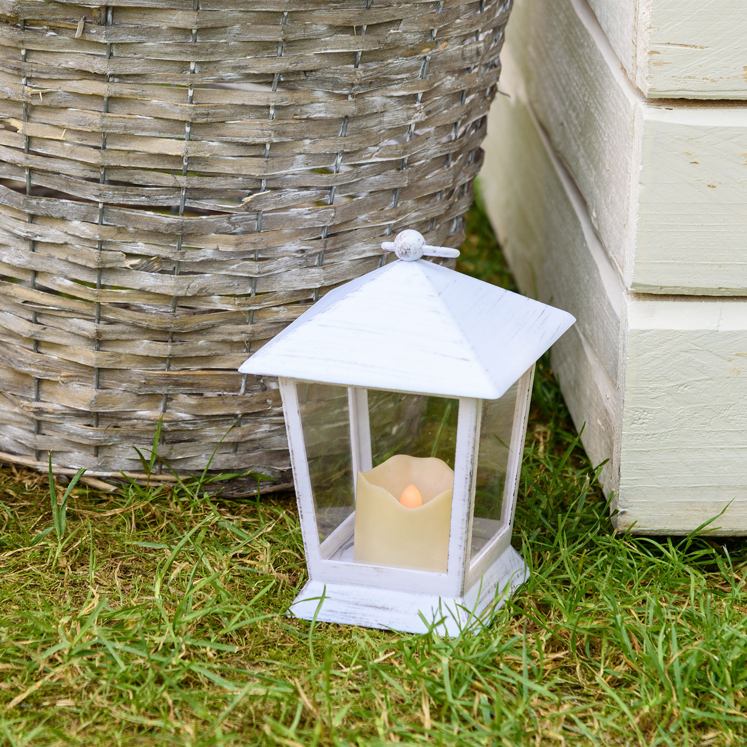 Laterne Antikweiß h 17 cm mit LED-Kerze 10 Laterne Antikweiß h 17 cm mit LED-Kerze 10