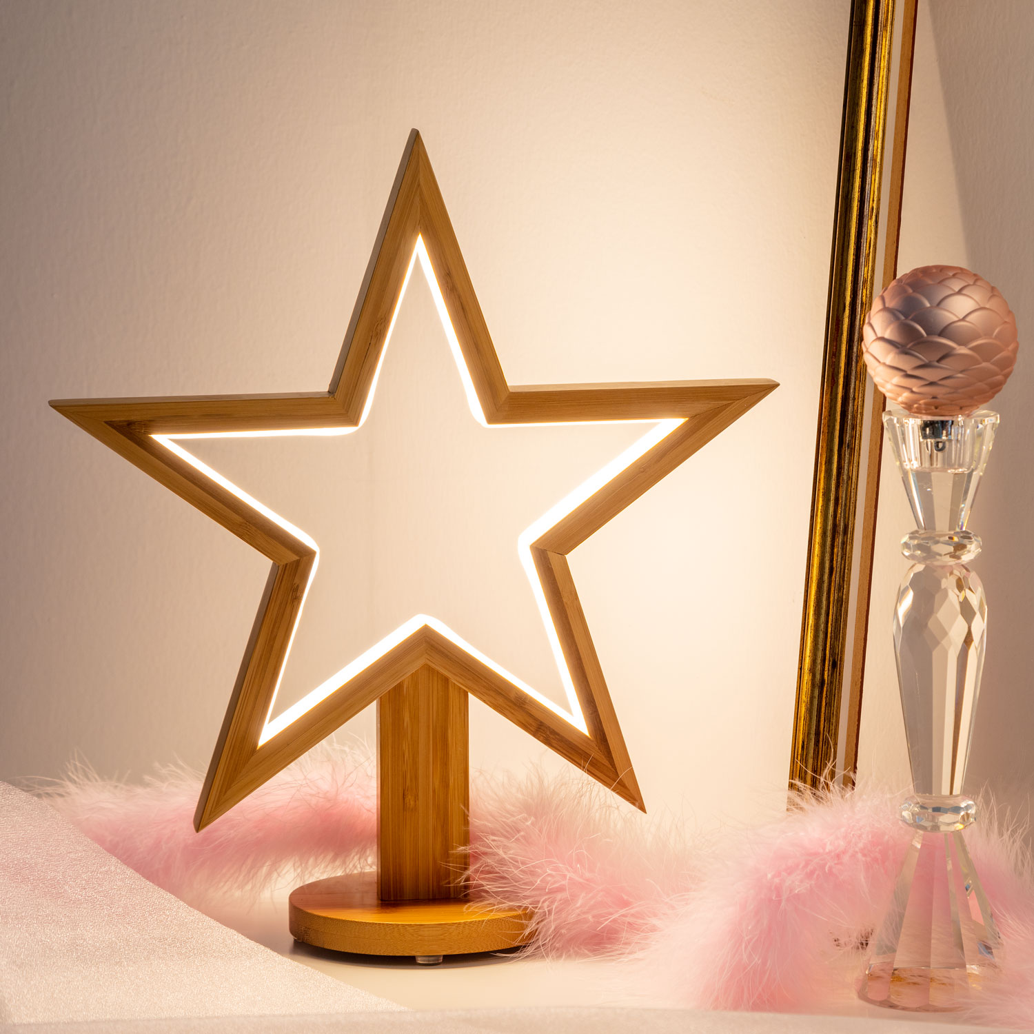 Étoile avec base en bois naturel, 35 cm, led blanc chaud Étoile avec base en bois naturel, 35 cm, led blanc chaud