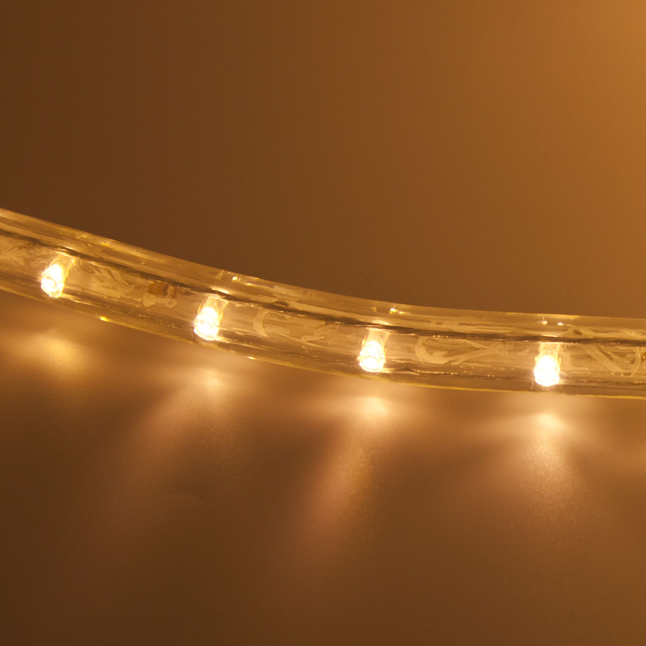 LED Lichtschlauch 30 m, warmweiß 2 LED Lichtschlauch 30 m, warmweiß 2