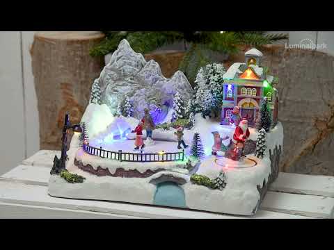 Village de Noël en Polyrésine, Lac Montagneux avec Patineurs en mouvement, h 20 cm 2 Village de Noël en Polyrésine, Lac Montagneux avec Patineurs en mouvement, h 20 cm 2