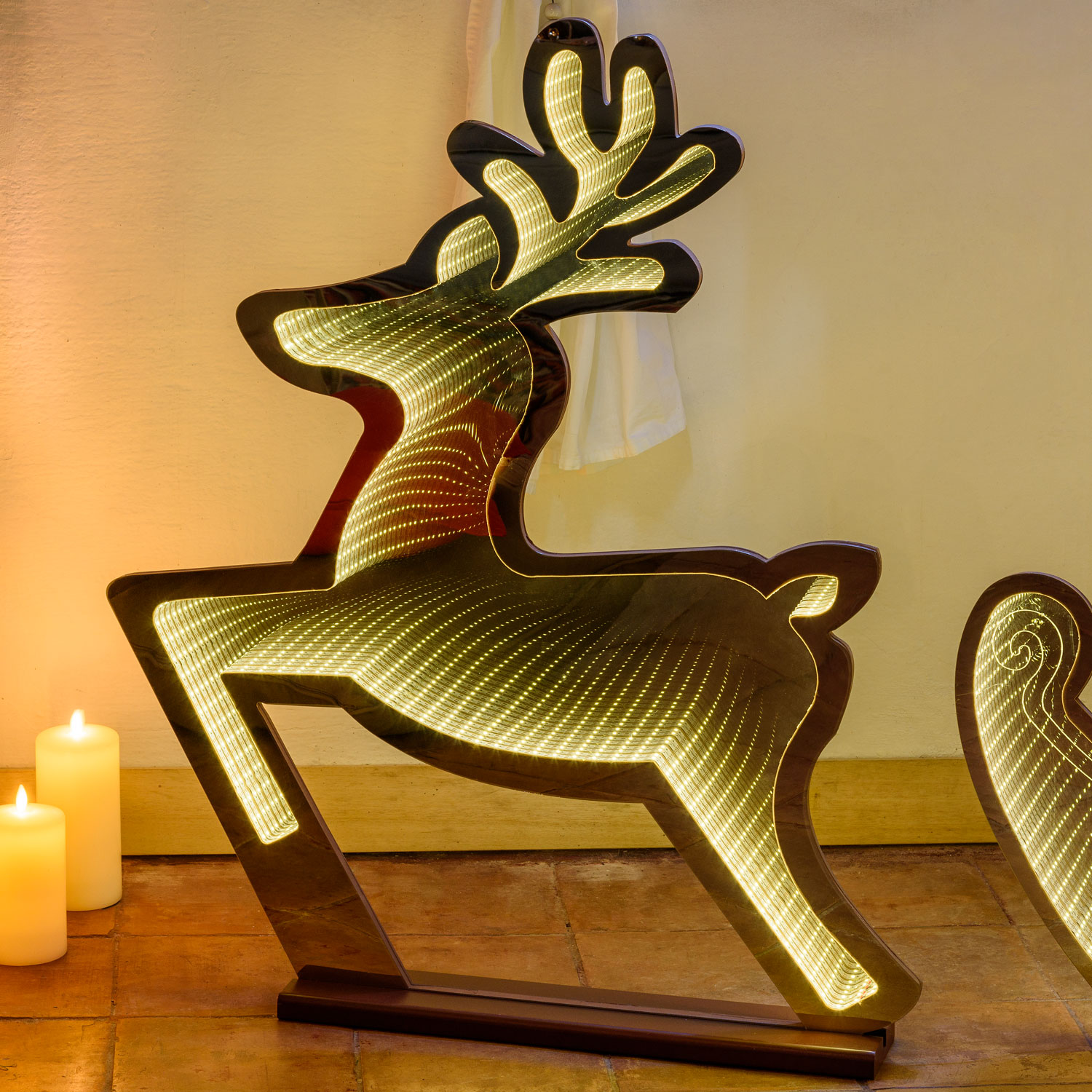 LED-Rentier mit Sockel, h 83 cm, warmweiß LED-Rentier mit Sockel, h 83 cm, warmweiß