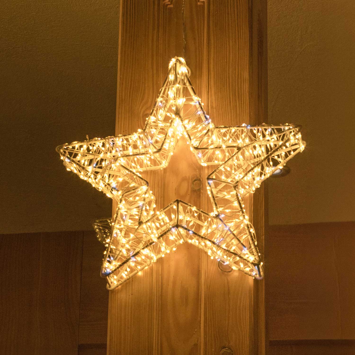 Weißer 3D-Stern Ø 35 cm, 800 Micro-LEDs warmweiß und kaltweiß, für den Innenbereich geeignet