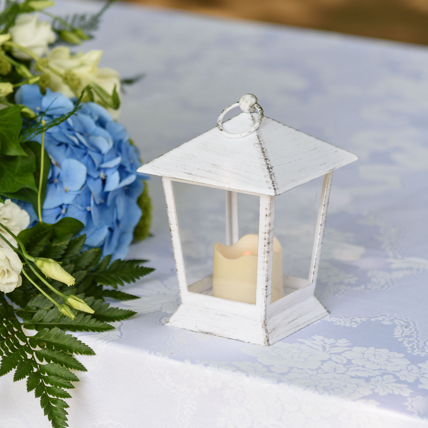 Laterne Antikweiß h 17 cm mit LED-Kerze 13 Laterne Antikweiß h 17 cm mit LED-Kerze 13