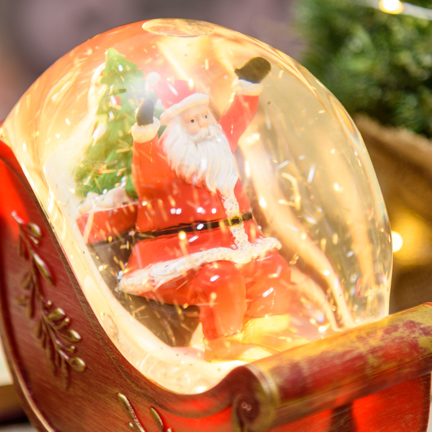 Roter LED Schlitten mit Weihnachtsmann, mit Wasser gefüllt, h 17,5 cm 9 Roter LED Schlitten mit Weihnachtsmann, mit Wasser gefüllt, h 17,5 cm 9