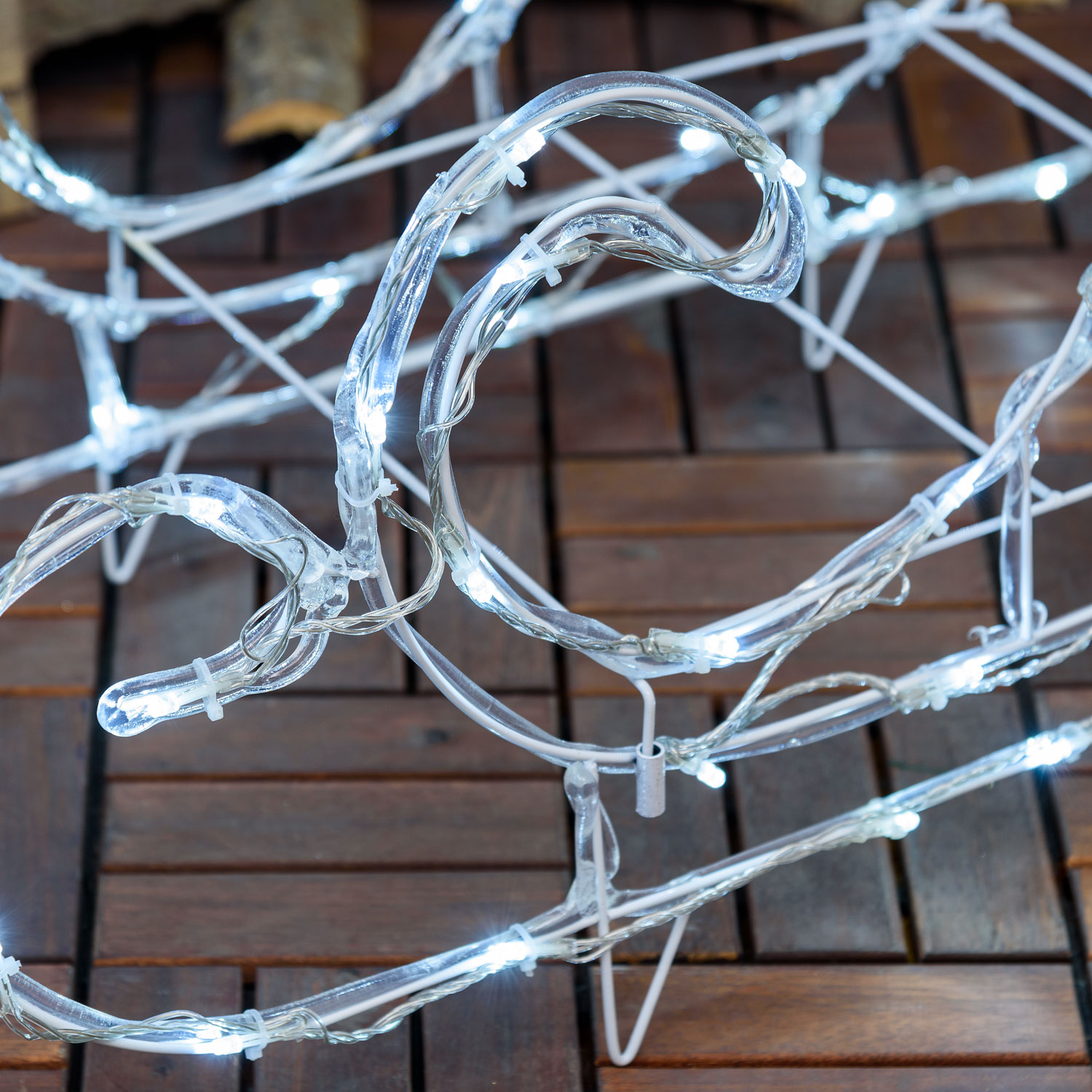 Renne avec traîneau 3D en acrylique transparent, 220 led blanc froid 3 Renne avec traîneau 3D en acrylique transparent, 220 led blanc froid 3