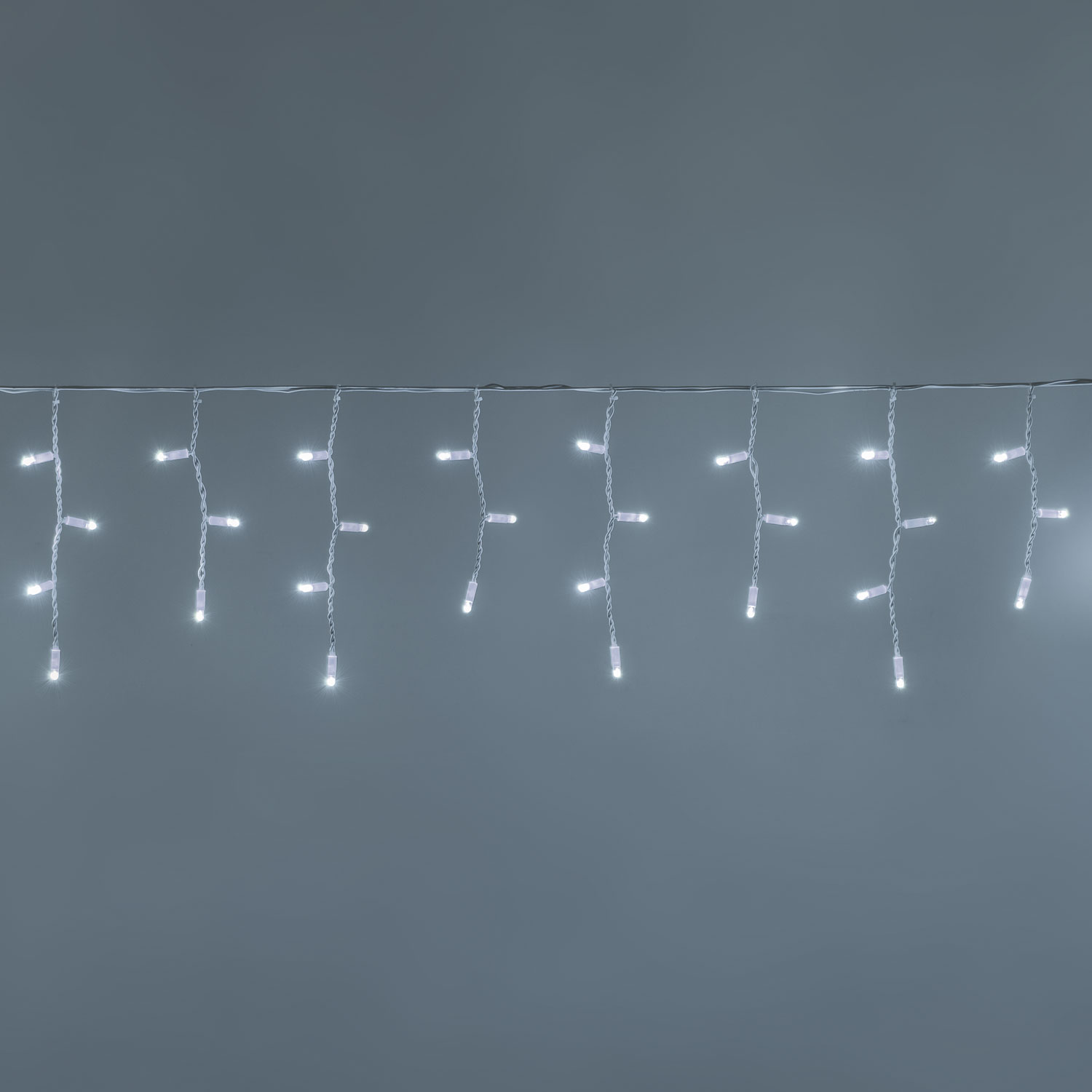 Stalattite 3,2 x h 0,4 m, 56 superled bianco freddo, cavo bianco, prolungabile 1 Stalattite 3,2 x h 0,4 m, 56 superled bianco freddo, cavo bianco, prolungabile 1