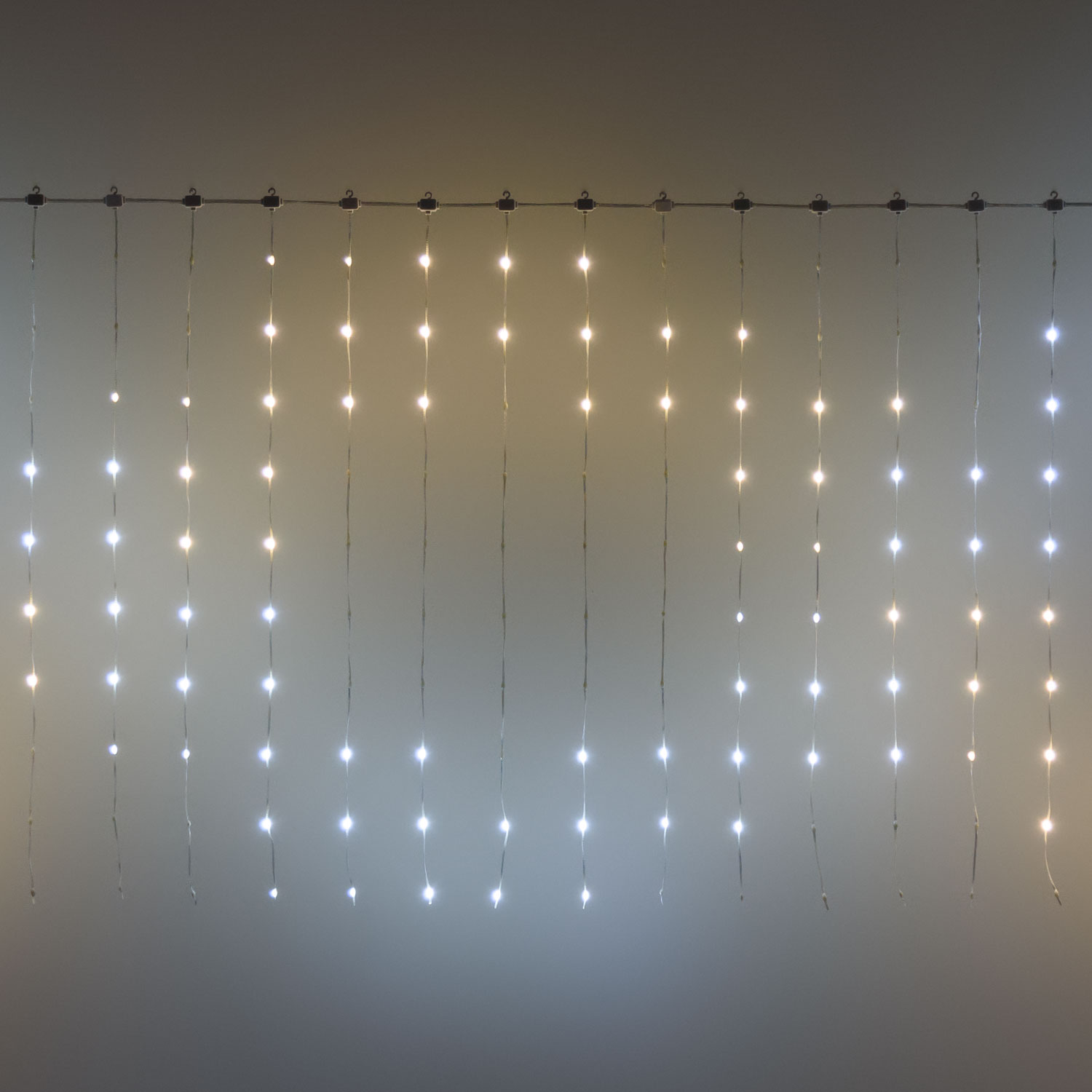 Cortina h 1 m, gotas de luz, píxeles led blanco cálido y frío cambia color Cortina h 1 m, gotas de luz, píxeles led blanco cálido y frío cambia color