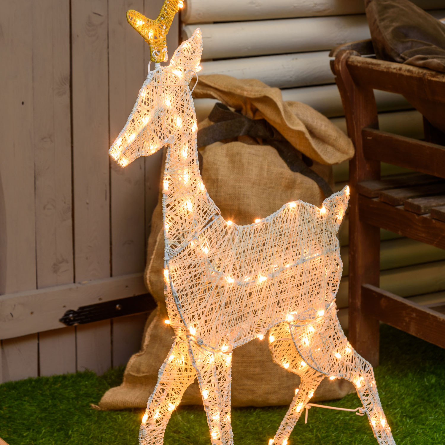 2D Light Cream & Brown Rentier h 105 cm, 120 LEDs Extra Warmweiß 8 2D Light Cream & Brown Rentier h 105 cm, 120 LEDs Extra Warmweiß 8
