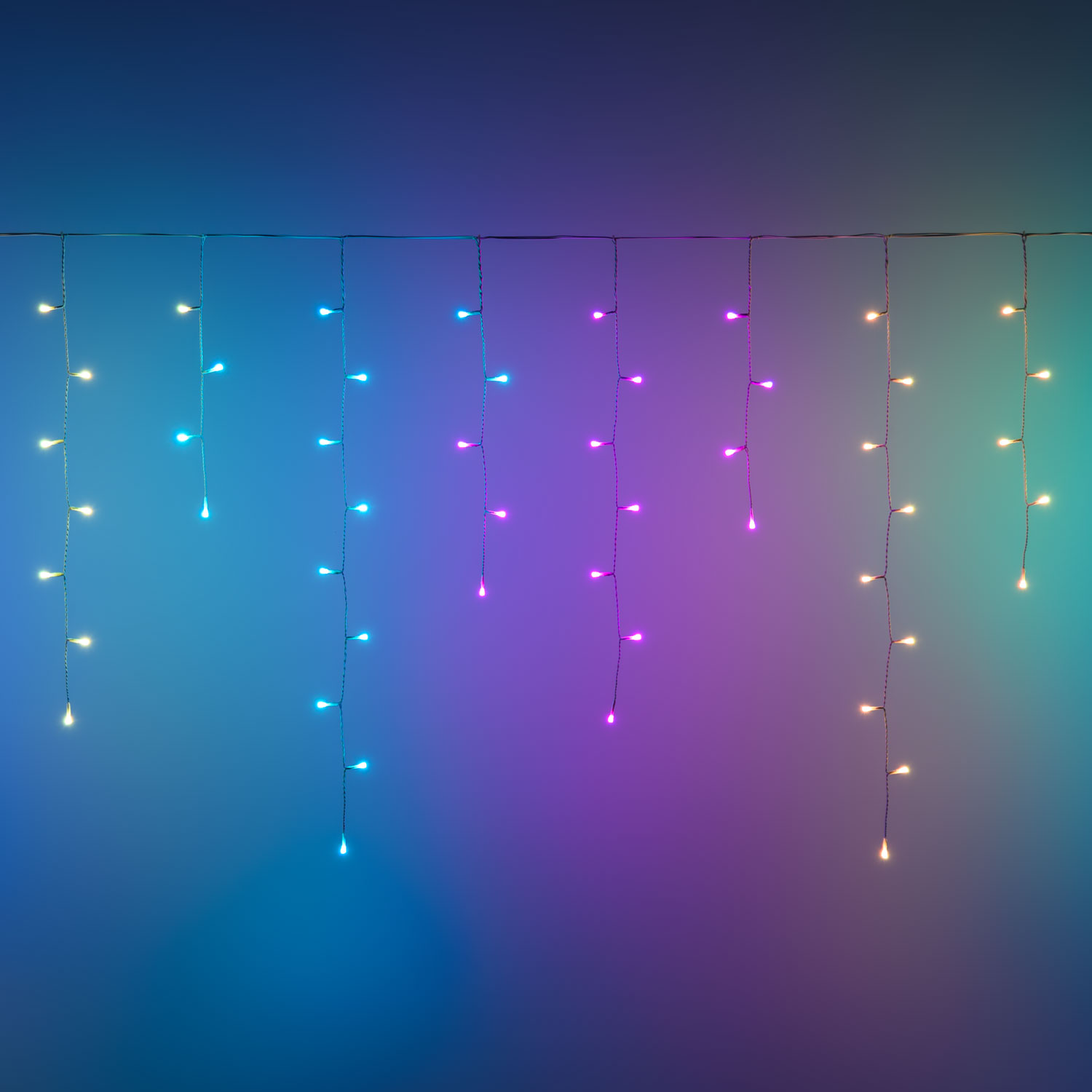 4 x 0.9 m APPY Icicle light, 125 Pixel LEDs RGB 4 x 0.9 m APPY Icicle light, 125 Pixel LEDs RGB