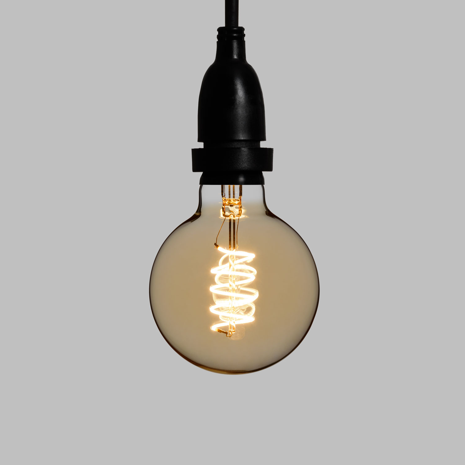 Catena 5 m, 8 lampadine pendenti globo Ø 95 mm, h 70 cm, led a spirale, prolungabile 3 Catena 5 m, 8 lampadine pendenti globo Ø 95 mm, h 70 cm, led a spirale, prolungabile 3