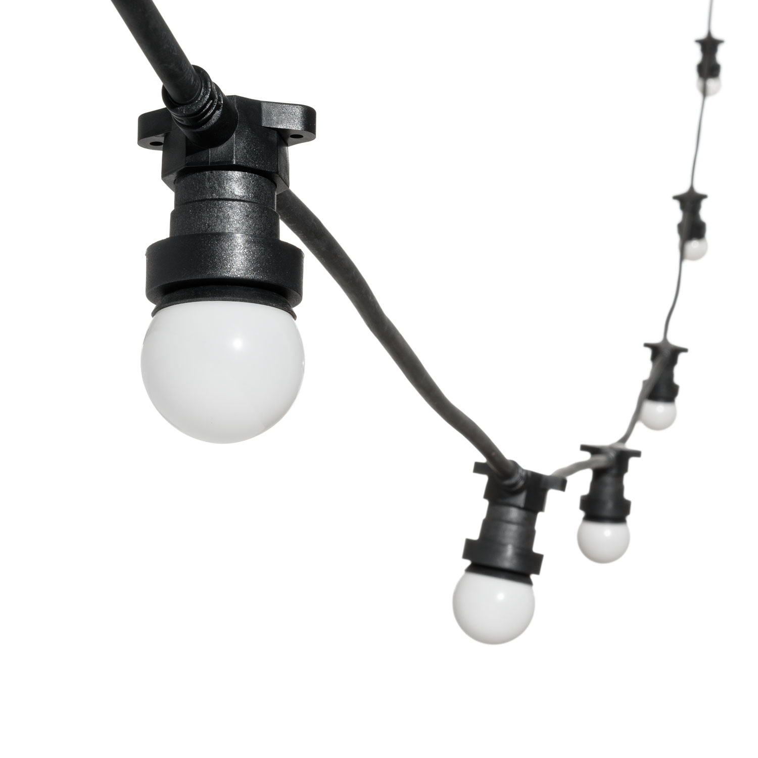 Catena 5 m, 16 lampadine led globo Ø 45 mm di 1,2 Watt, cavo nero, prolungabile Catena 5 m, 16 lampadine led globo Ø 45 mm di 1,2 Watt, cavo nero, prolungabile