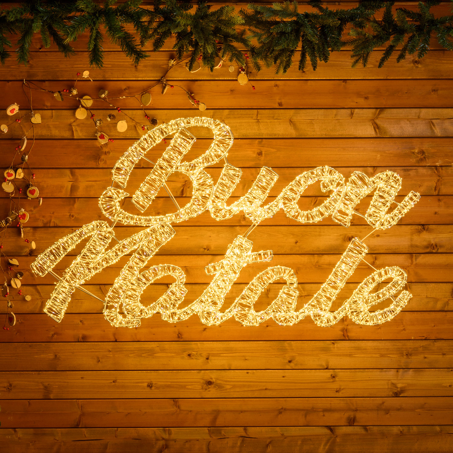 Scritta Buon Natale 3D, 135 x h 75 cm, 6500 microled bianco caldo e freddo, uso esterno Scritta Buon Natale 3D, 135 x h 75 cm, 6500 microled bianco caldo e freddo, uso esterno