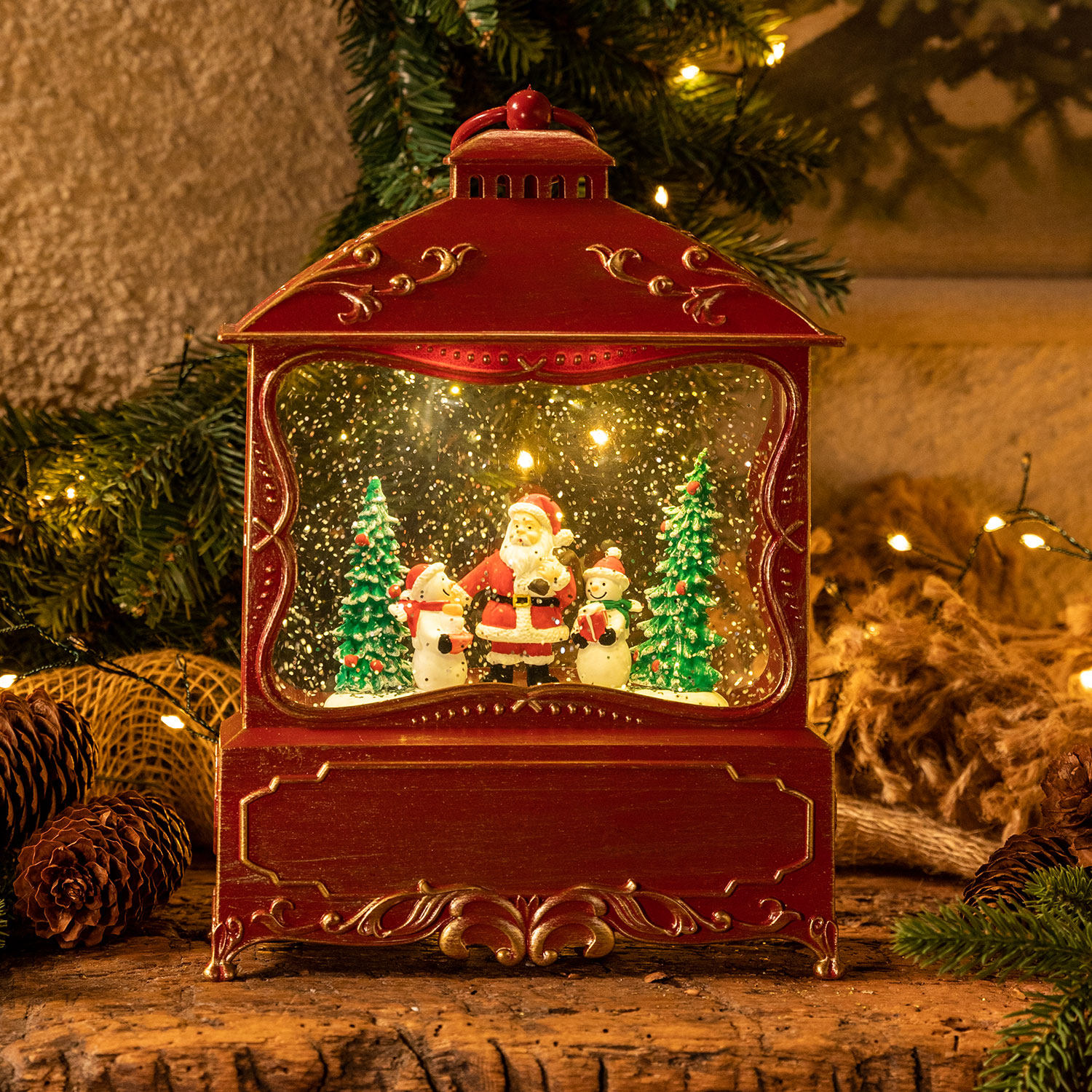 Rote LED Weihnachtslaterne mit Wasser gefüllt, h 27 cm, warmweißes Licht, batteriebetrieben Rote LED Weihnachtslaterne mit Wasser gefüllt, h 27 cm, warmweißes Licht, batteriebetrieben